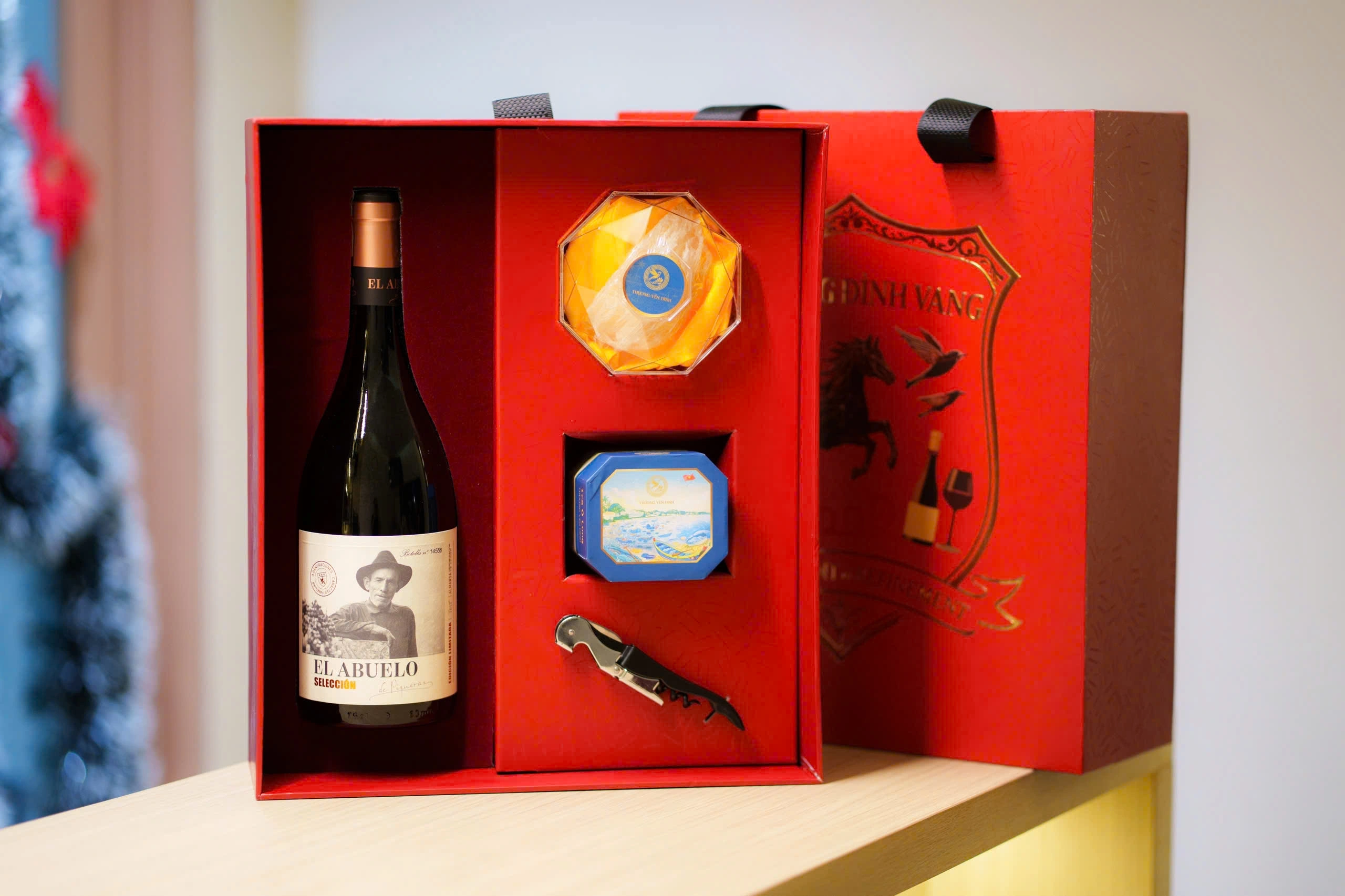 Thượng Đỉnh Vang - Trọn bộ quà tặng Tết 2026 sang trọng, ý nghĩa 